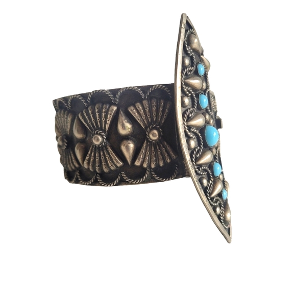 Vintage AP Italy hinged silver cuff bracelet with blue faux stone - Picture 3 of 12